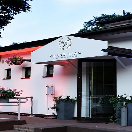 Wlodary Tennis Junior Bed and breakfast Częstochowa