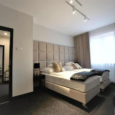 Wlodary Tennis Junior Bed & Breakfast *