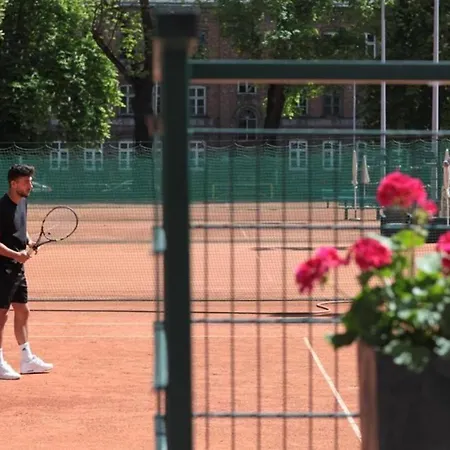 Bed & Breakfast Wlodary Tennis Junior *