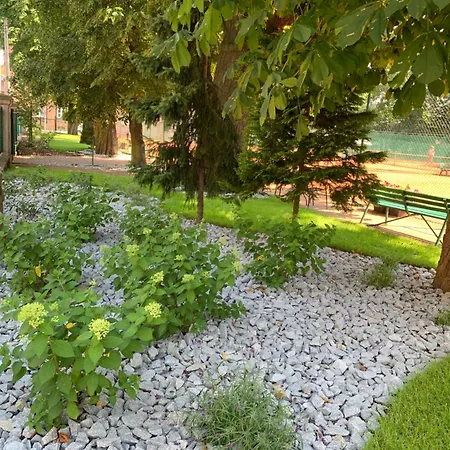 Bed and breakfast Wlodary Tennis Junior *