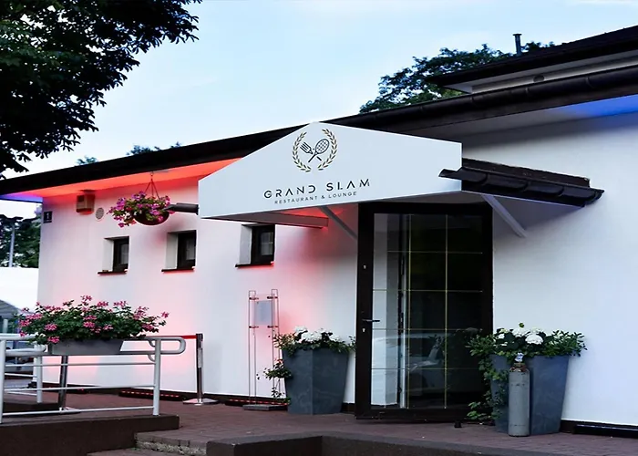 Wlodary Tennis Junior Bed and breakfast Częstochowa